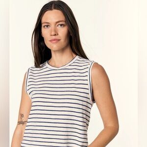 AMO Sleeveless Babe Tee